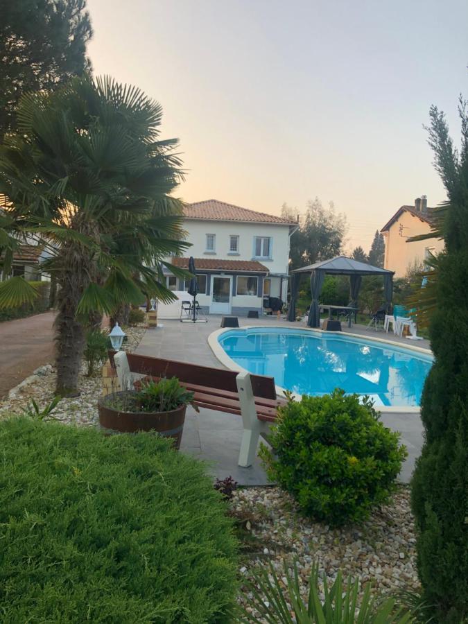 Villa Bergerac Avec Piscine Exteriér fotografie